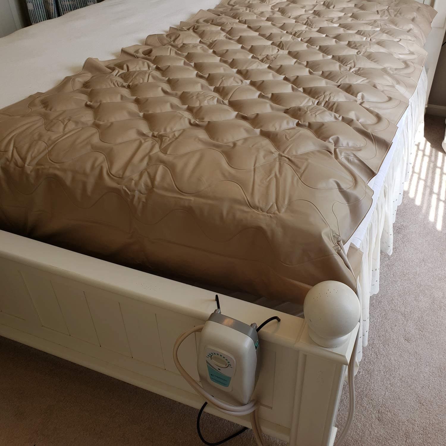 Compass Health Group I Compass Health Meridian Alternating Pressure Mattress with Electric Pump