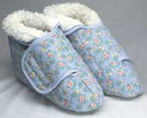 Complete Medical Foot Care Complete Medical Sherpa Fleece Slippers Female Medium 7-8