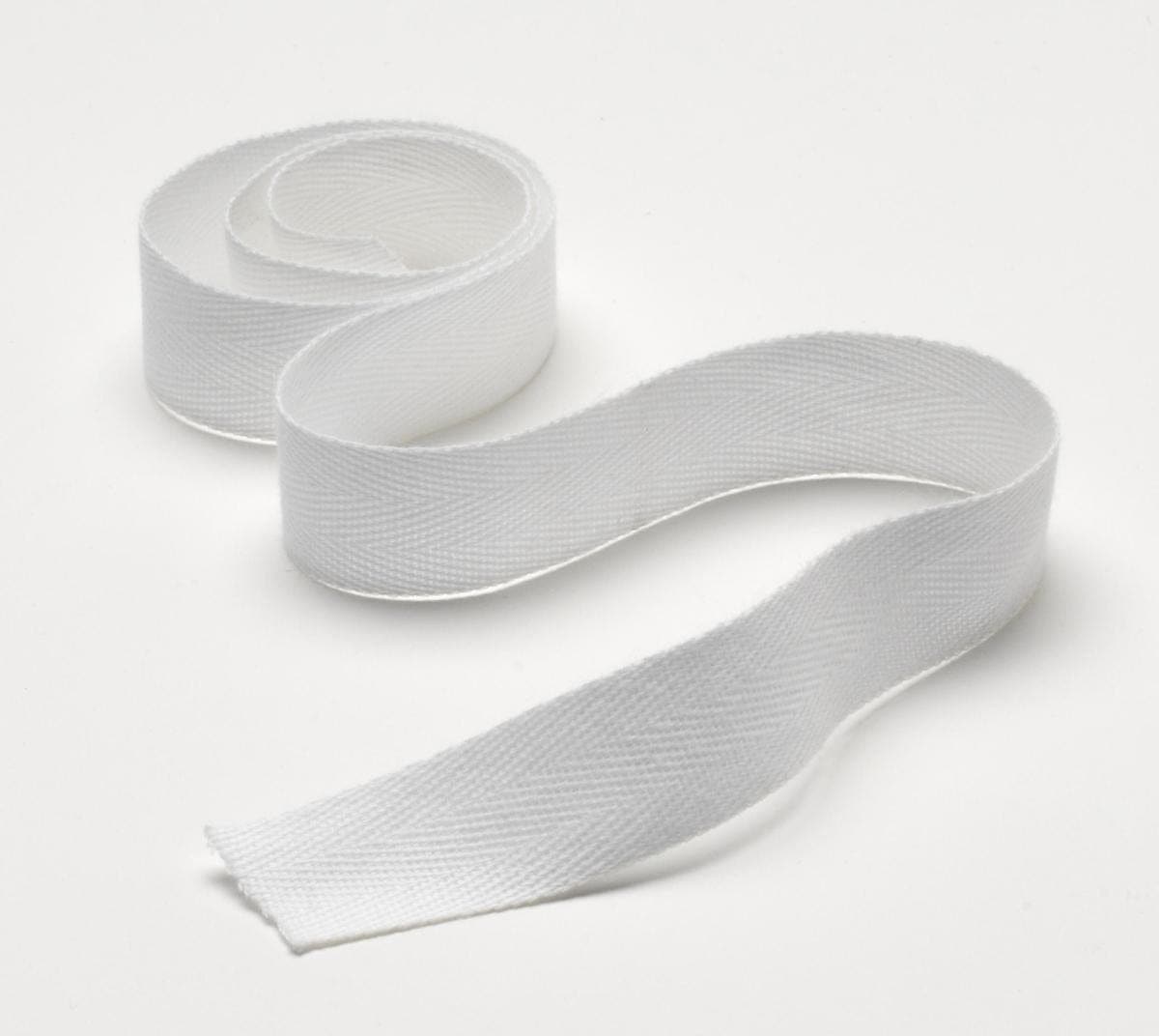 Medline Medline Bleached Twill Tape